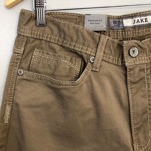NWT BKE Denim Jake bootleg dark khaki 31R